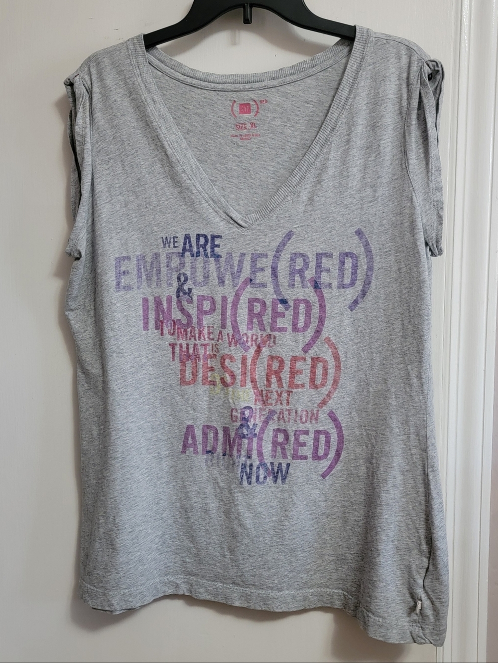 GAP Project (RED) gray cap-sleeved T-shirt